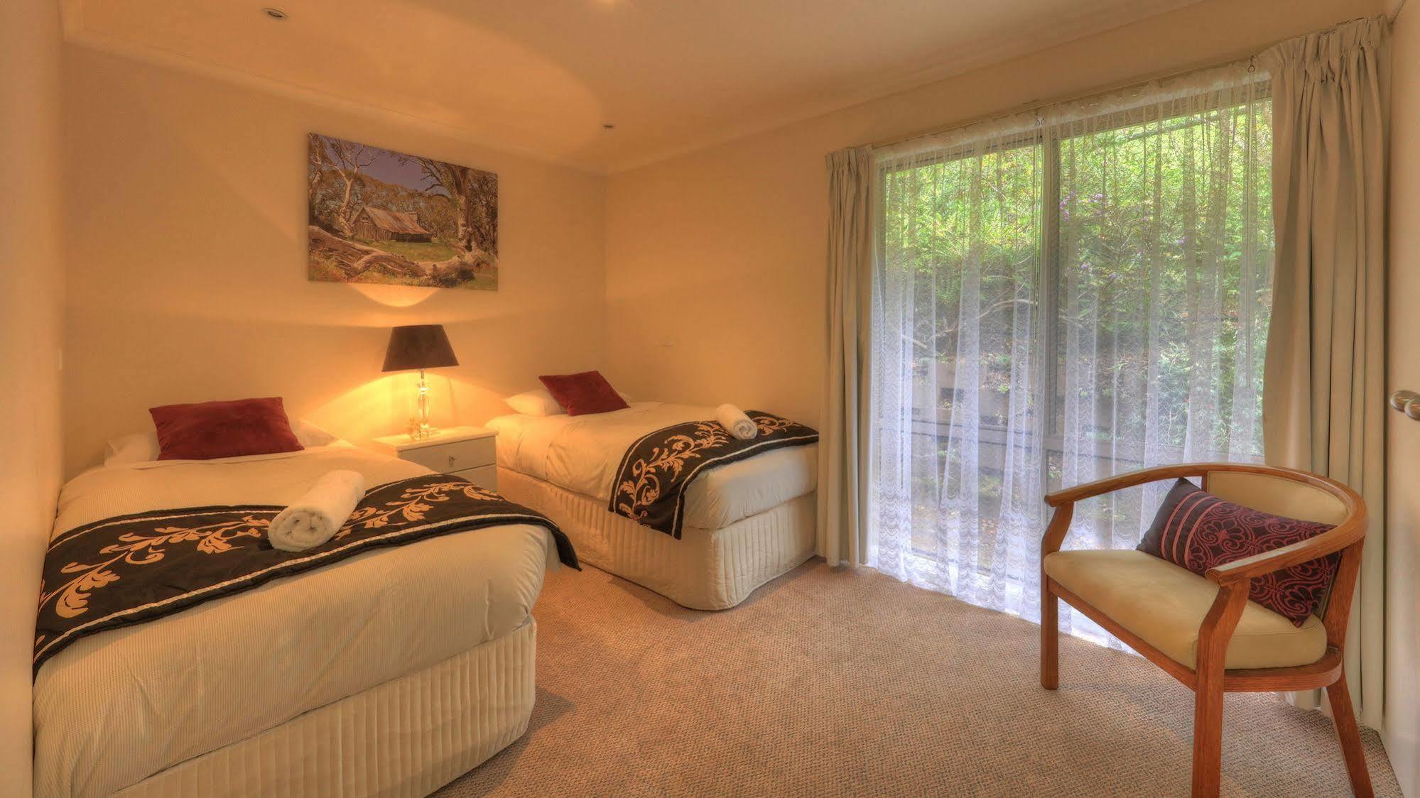 Chestnut Tree Holiday Units Bright Buitenkant foto